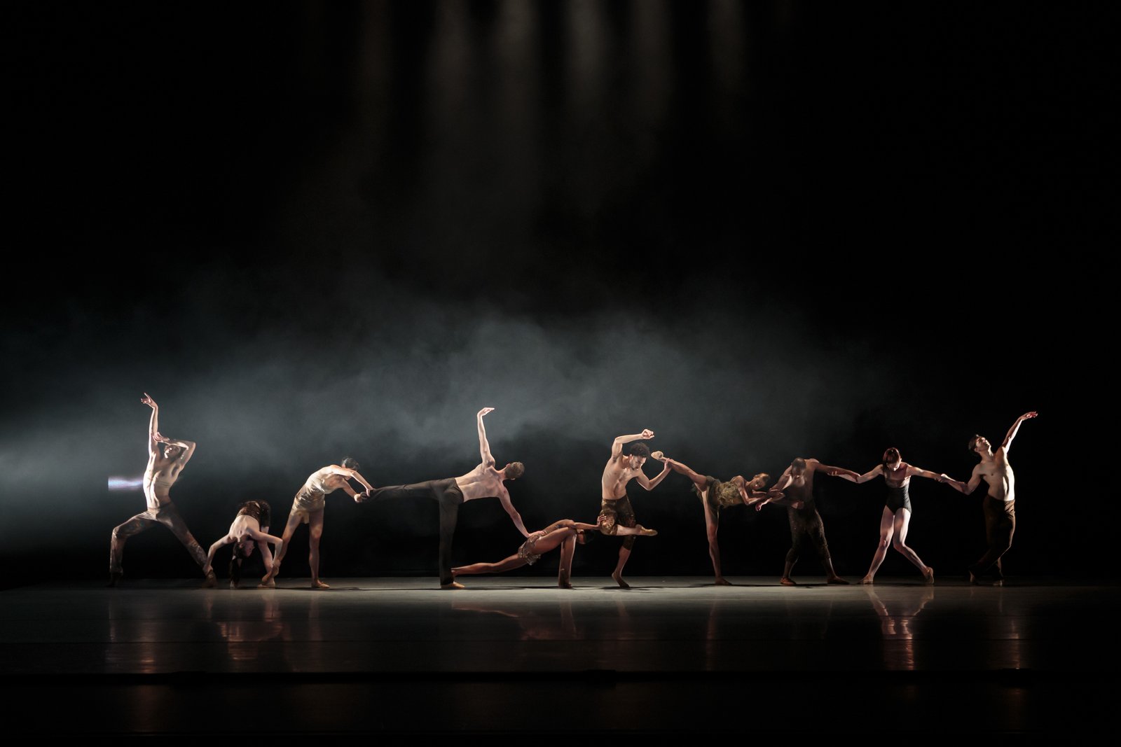 Alonzo King Lines Ballet: Figures of Speech; PHOTO CREDIT: ©Chris Hardy